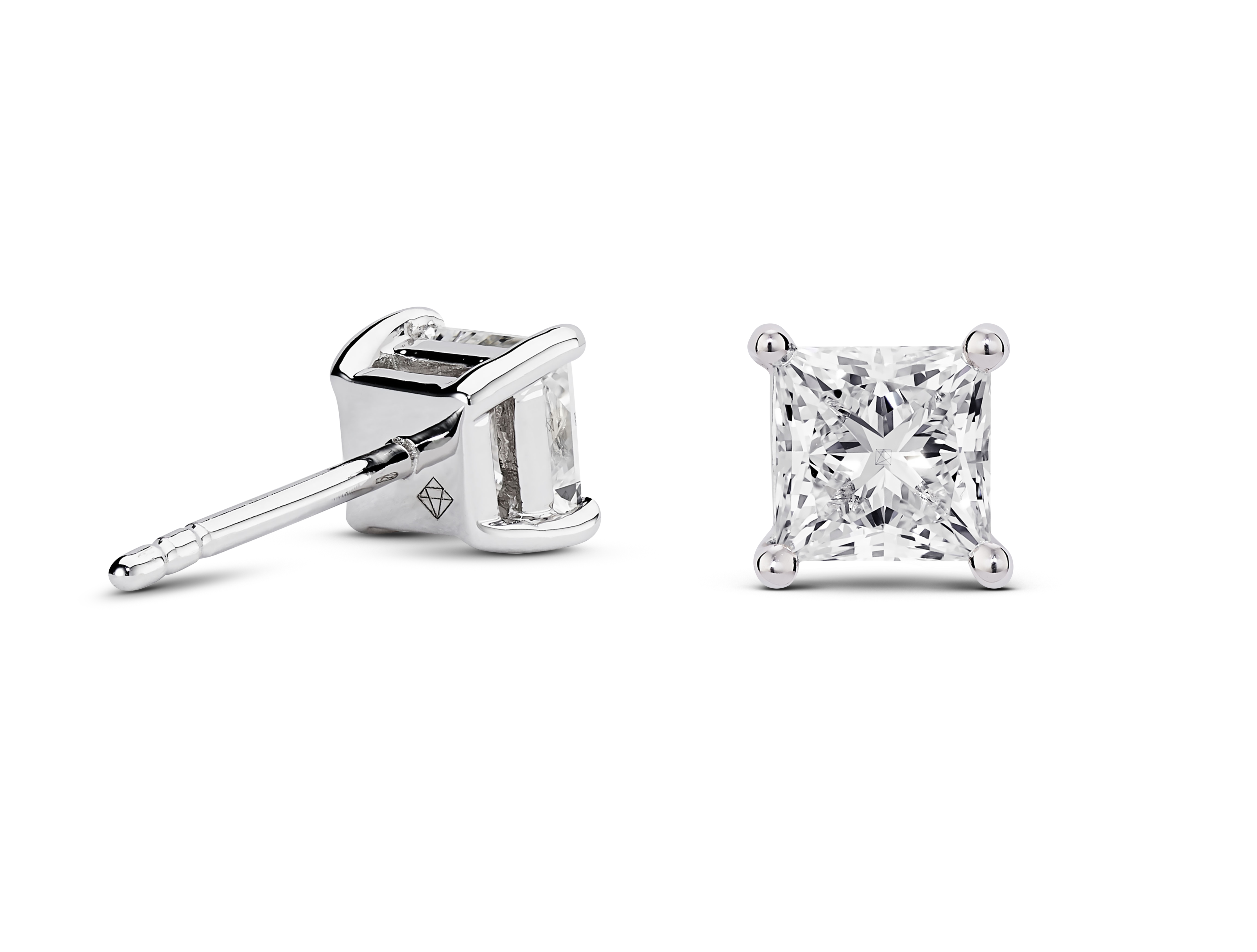 Clous d'oreilles Princess en diamants de 2 carats cultivés en laboratoire | Blanc