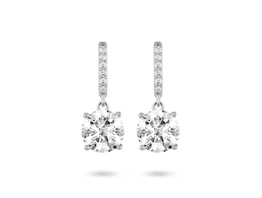 Boucles d'oreilles pendantes solitaires à diamants de laboratoire de 2 carats, taille brillant | Blanc