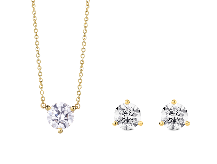 Ensemble de boucles d'oreilles et pendentif en or jaune avec diamants de laboratoire de 2 carats et taille brillant | Blanc