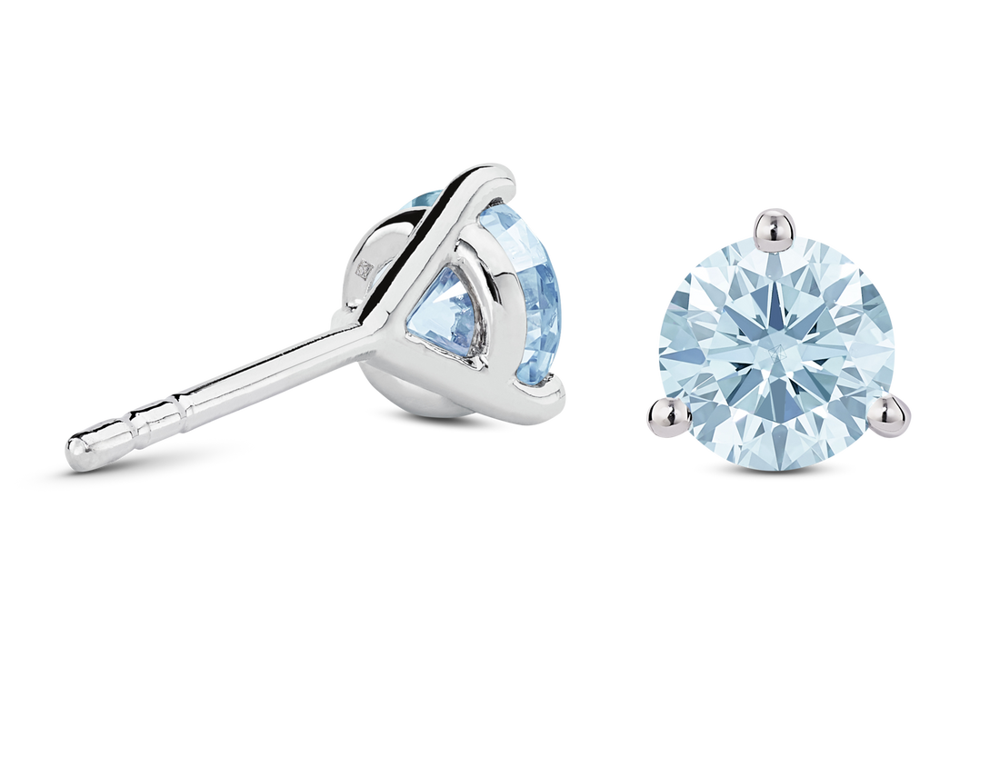 Clous d'oreilles en or 14 carats avec diamant de laboratoire de 2 carats et taille brillant | Bleu