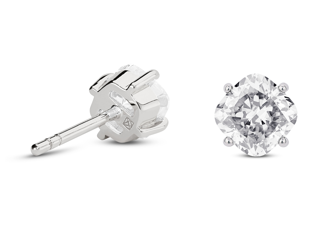 Clous d'oreilles en or 14 carats avec diamants de laboratoire de 2 carats, taille coussin | Blanc